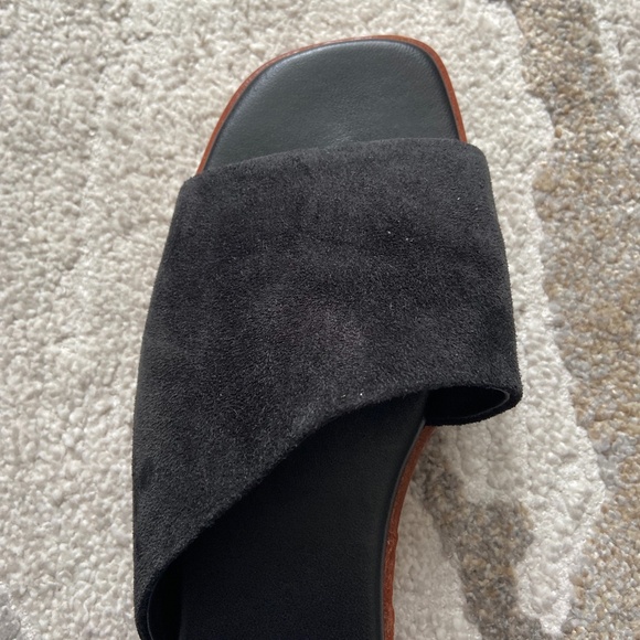 Vince // Canella Leather Suede Mule Slide Sandals // Size 7.5 - Picture 6 of 15